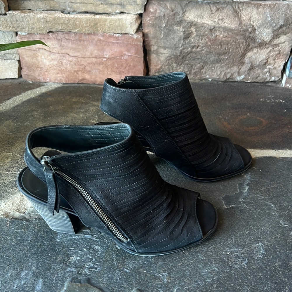 Paul Green Black Leather Peep Toe Booties with Zipper Detail